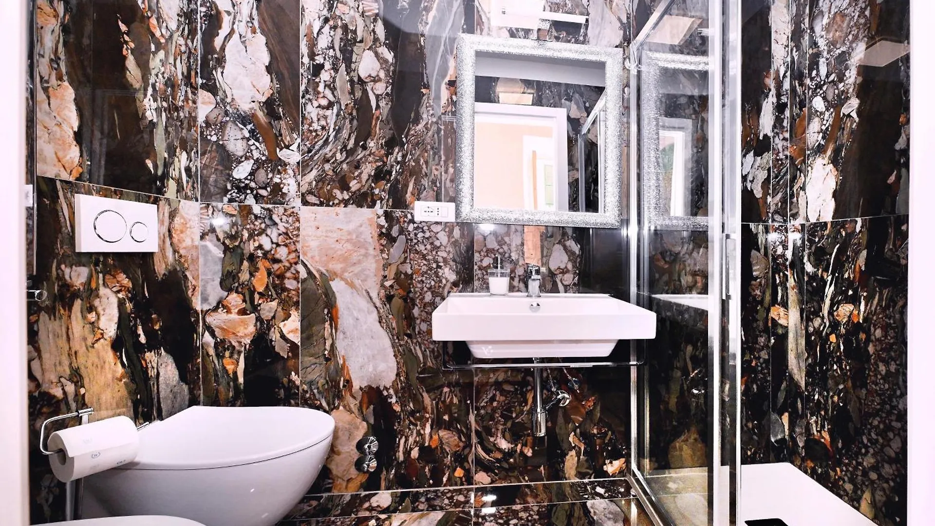 Vatican Suites In Cola Di Rienzo Rome 0*,  Italy